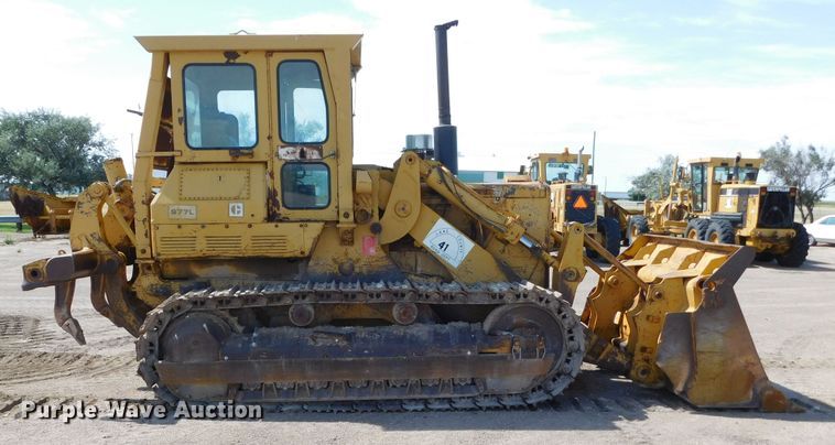 image for item DM2589 1975 Caterpillar 977L  track loader