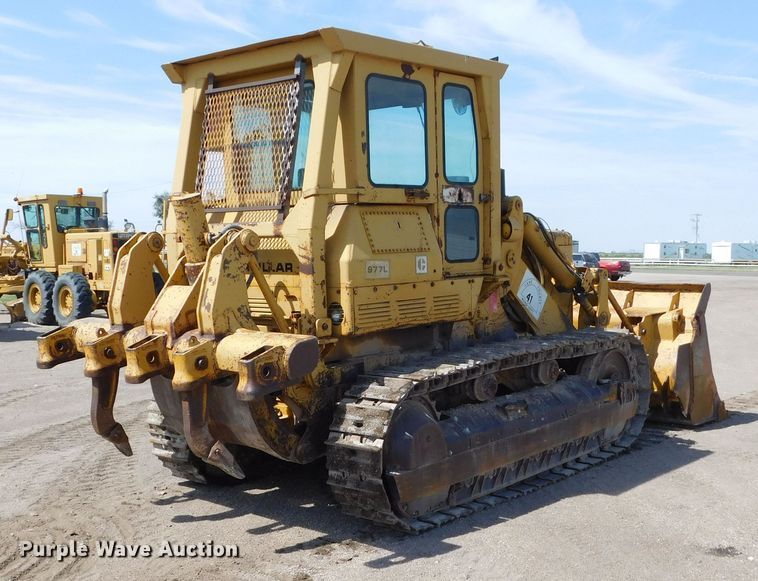 image for item DM2589 1975 Caterpillar 977L  track loader