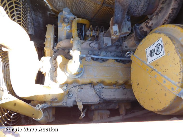 image for item DM2589 1975 Caterpillar 977L  track loader