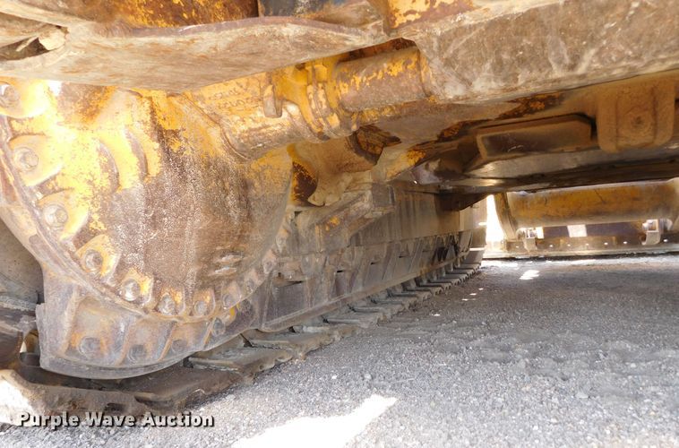 image for item DM2589 1975 Caterpillar 977L  track loader