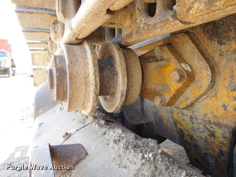 image for item DM2589 1975 Caterpillar 977L  track loader