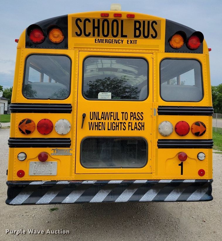 image for item DN4015 1997 Thomas Built 1118S  school bus