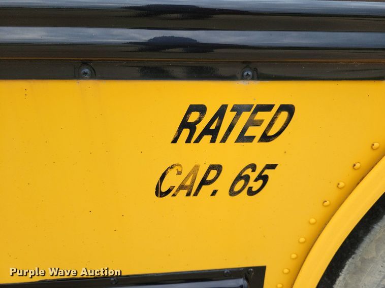 image for item DN4015 1997 Thomas Built 1118S  school bus