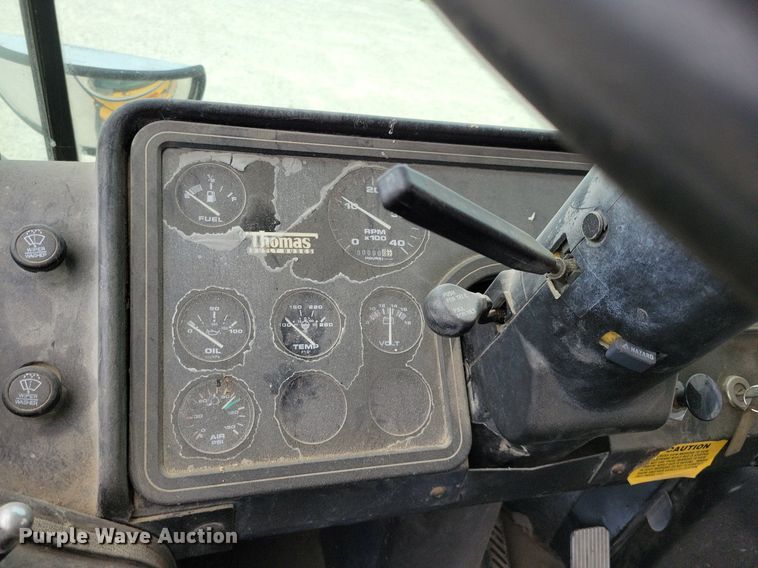 image for item DN4015 1997 Thomas Built 1118S  school bus