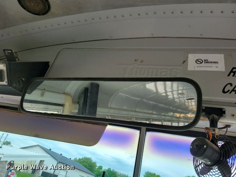 image for item DN4015 1997 Thomas Built 1118S  school bus