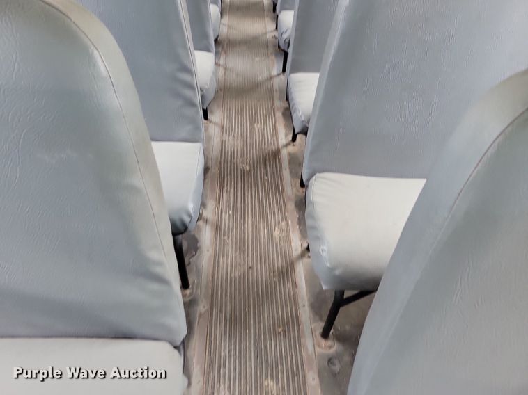 image for item DN4015 1997 Thomas Built 1118S  school bus