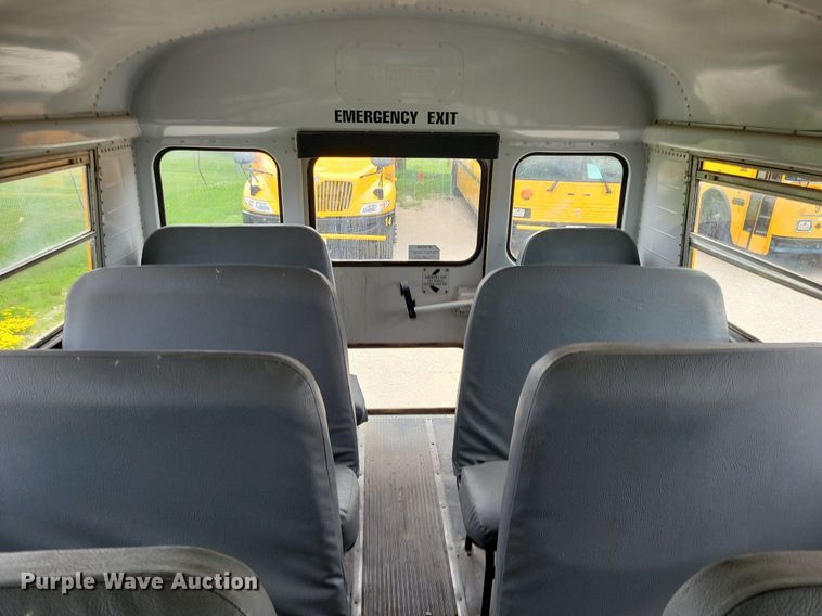 image for item DN4015 1997 Thomas Built 1118S  school bus