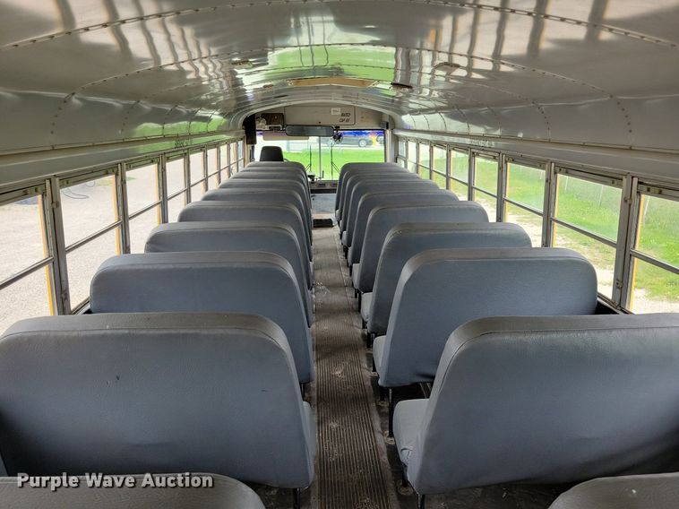 image for item DN4015 1997 Thomas Built 1118S  school bus