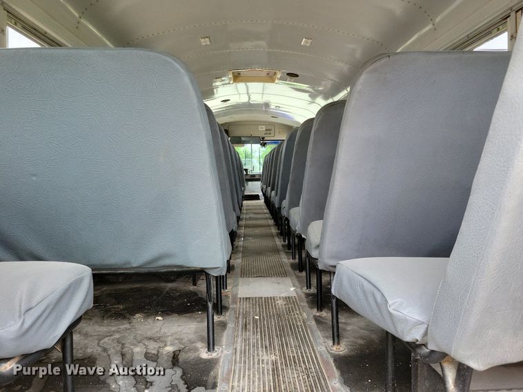 image for item DN4015 1997 Thomas Built 1118S  school bus