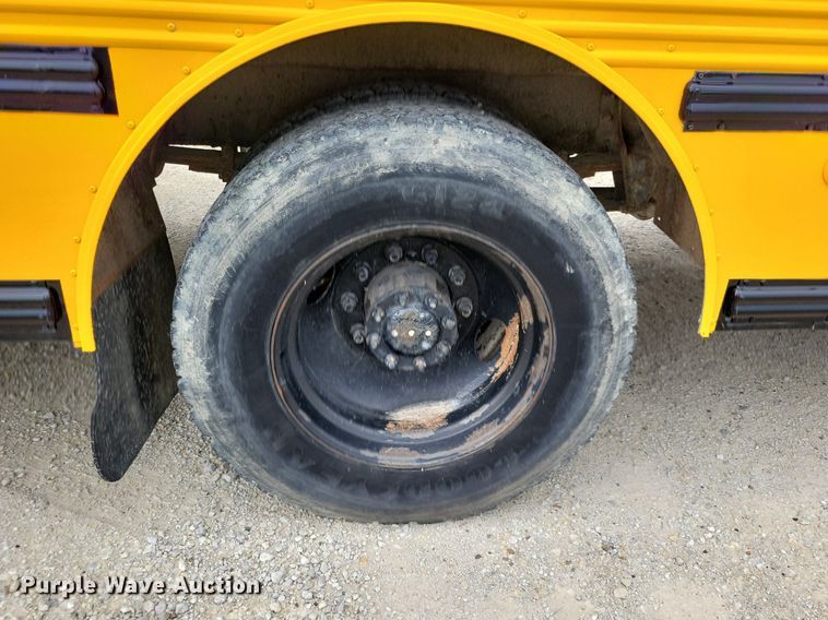 image for item DN4015 1997 Thomas Built 1118S  school bus