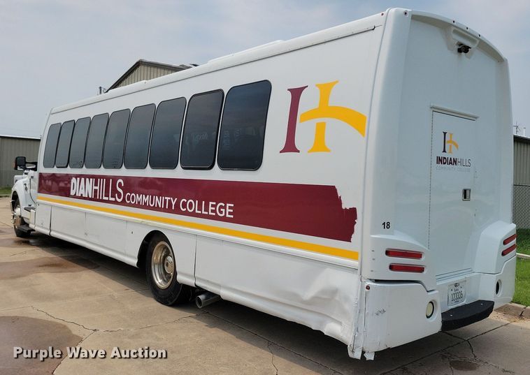 image for item DN4016 2015 Ford F650 Super Duty XLT  coach bus