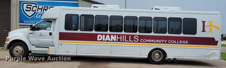 image for item DN4016 2015 Ford F650 Super Duty XLT  coach bus