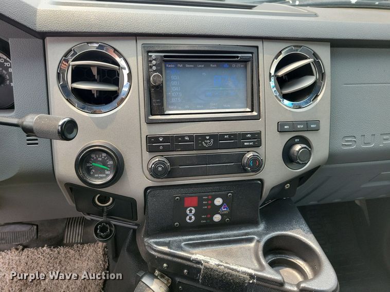 image for item DN4016 2015 Ford F650 Super Duty XLT  coach bus