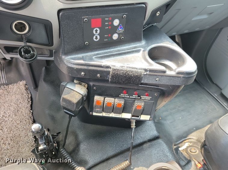 image for item DN4016 2015 Ford F650 Super Duty XLT  coach bus