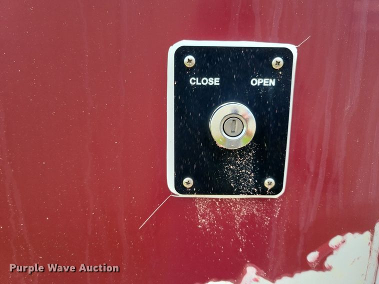 image for item DN4016 2015 Ford F650 Super Duty XLT  coach bus