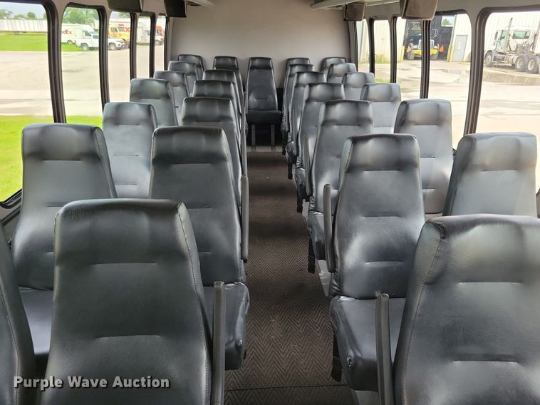 image for item DN4016 2015 Ford F650 Super Duty XLT  coach bus