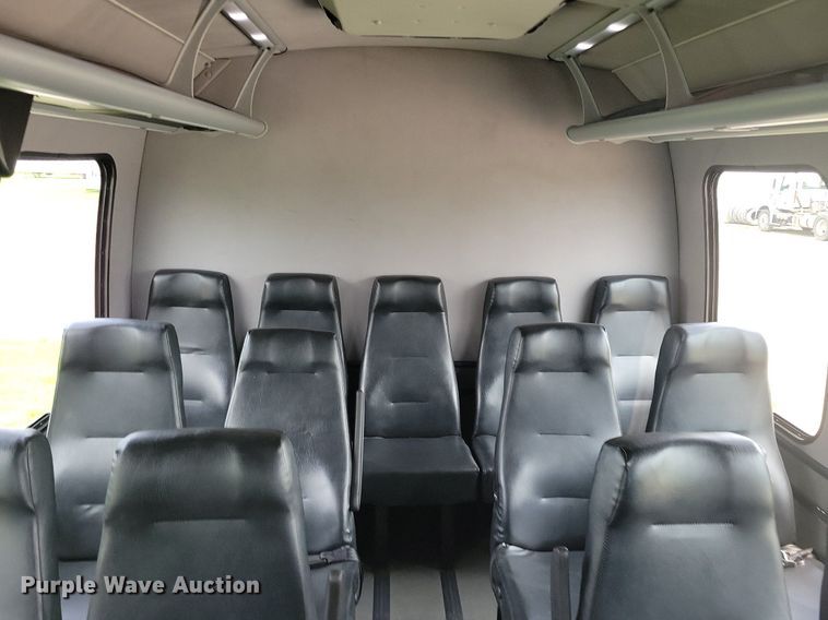 image for item DN4016 2015 Ford F650 Super Duty XLT  coach bus