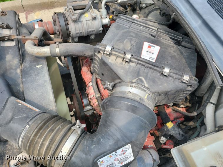 image for item DN4016 2015 Ford F650 Super Duty XLT  coach bus