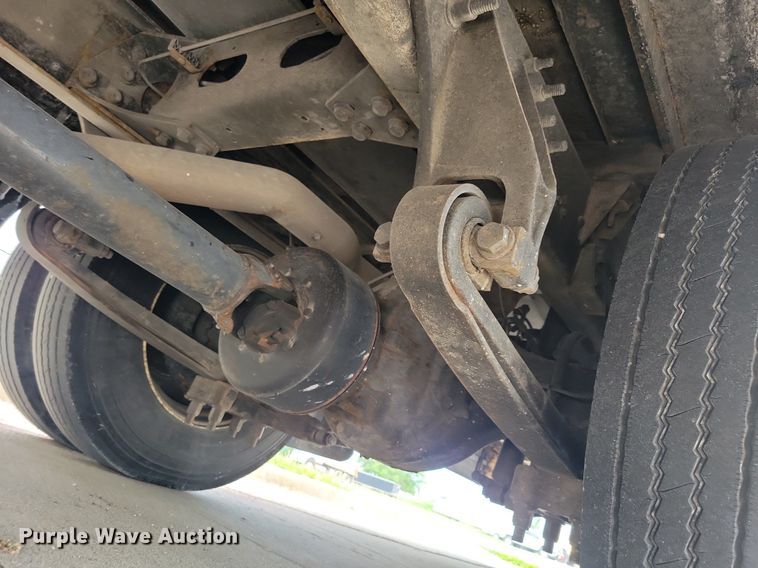 image for item DN4016 2015 Ford F650 Super Duty XLT  coach bus