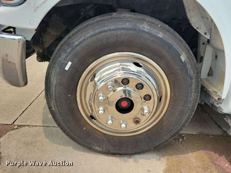 image for item DN4016 2015 Ford F650 Super Duty XLT  coach bus