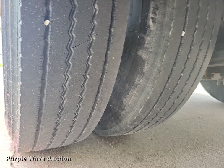 image for item DN4016 2015 Ford F650 Super Duty XLT  coach bus