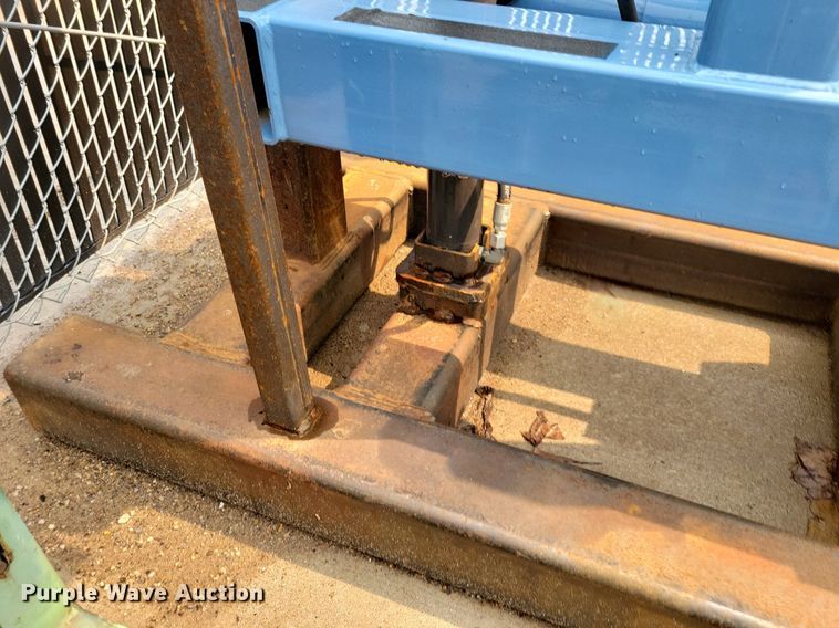 image for item DN4018 OTC The Revolver  engine stand