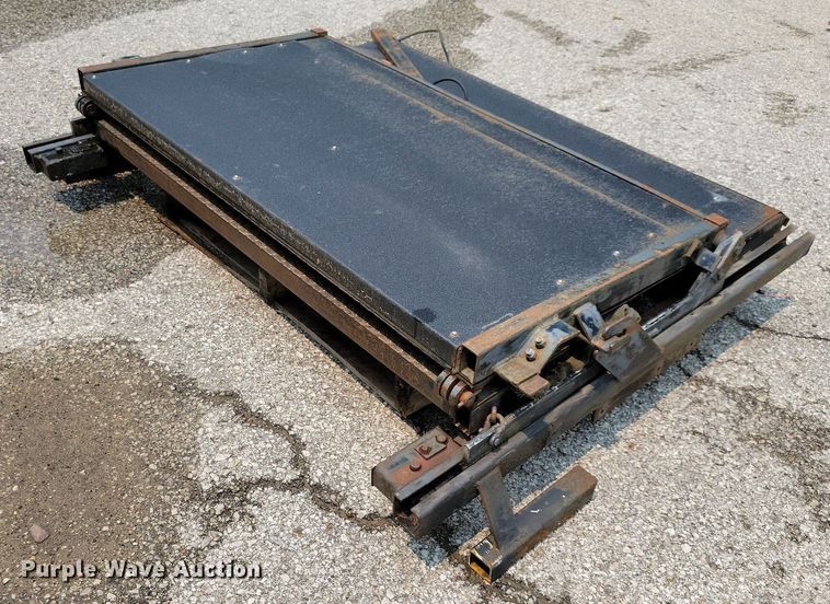 image for item DN4021 DEL  lift gate