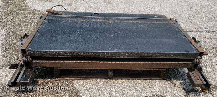 image for item DN4021 DEL  lift gate