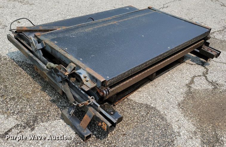 image for item DN4021 DEL  lift gate