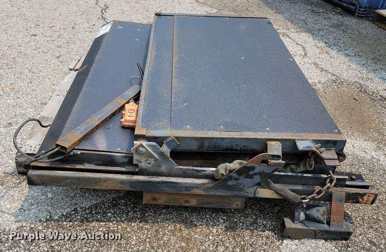 image for item DN4021 DEL  lift gate