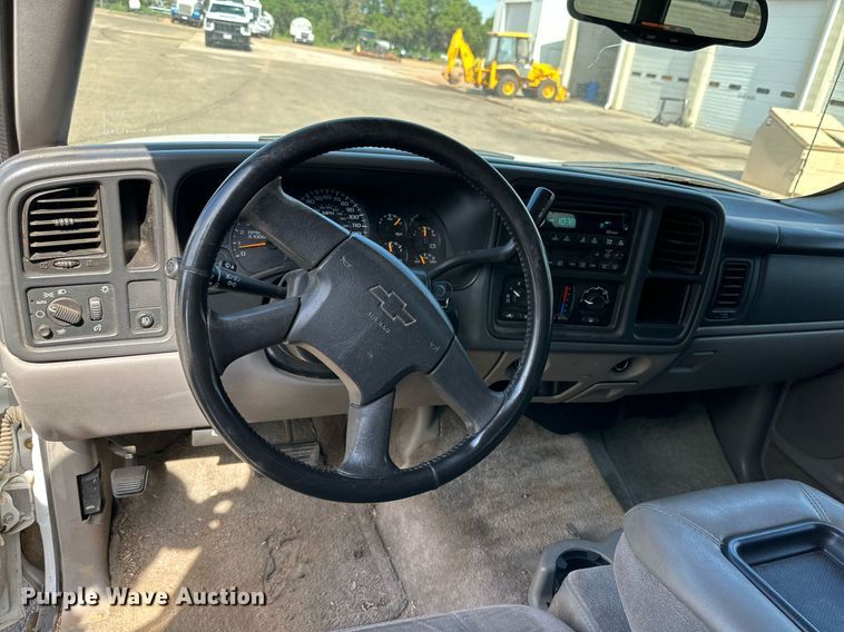 image for item DN4710 2003 Chevrolet Tahoe  SUV