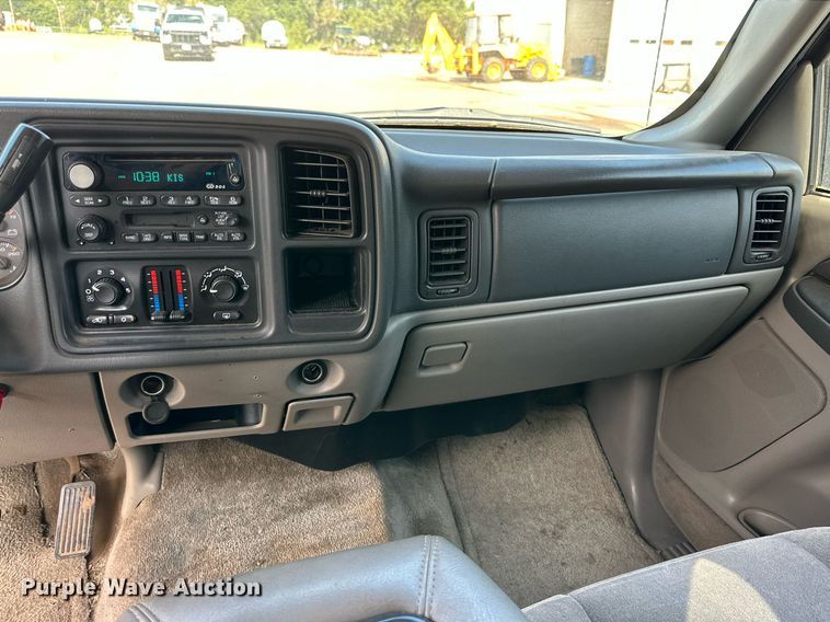 image for item DN4710 2003 Chevrolet Tahoe  SUV