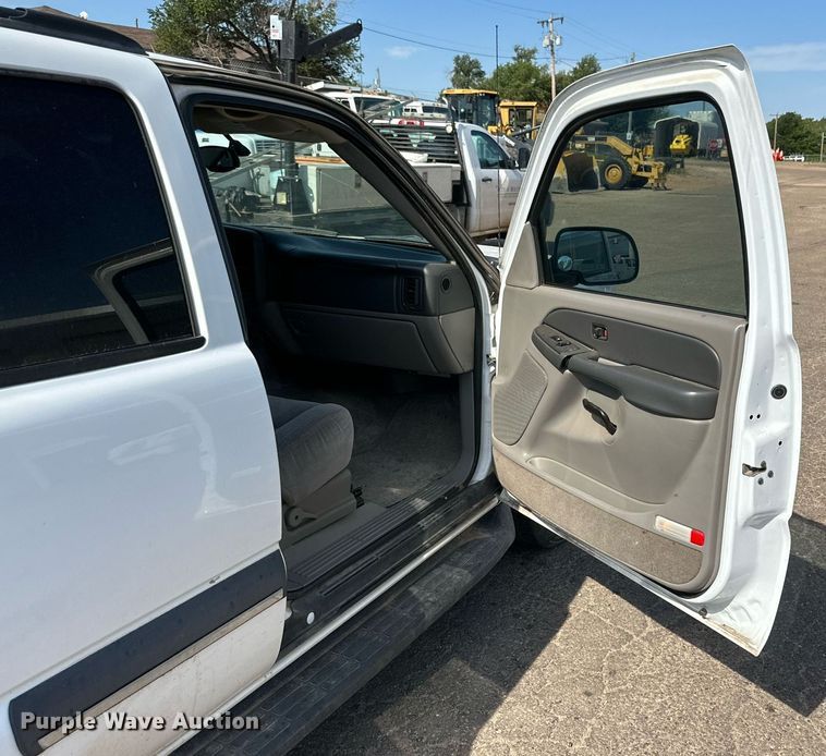 image for item DN4710 2003 Chevrolet Tahoe  SUV