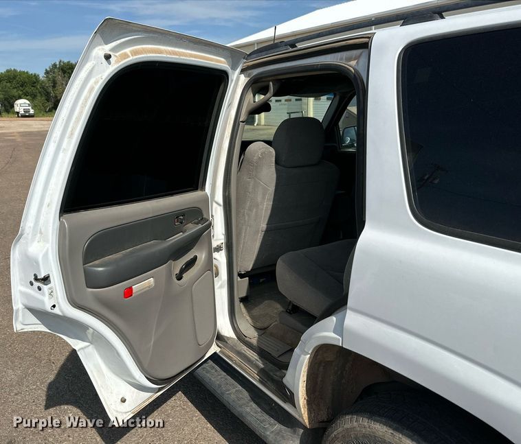 image for item DN4710 2003 Chevrolet Tahoe  SUV