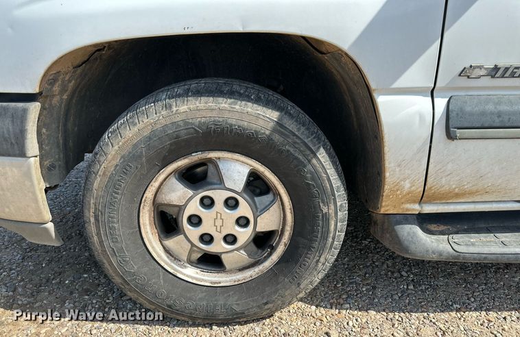 image for item DN4710 2003 Chevrolet Tahoe  SUV