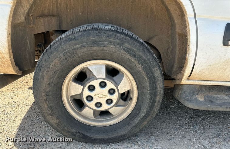 image for item DN4710 2003 Chevrolet Tahoe  SUV