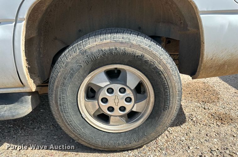 image for item DN4710 2003 Chevrolet Tahoe  SUV