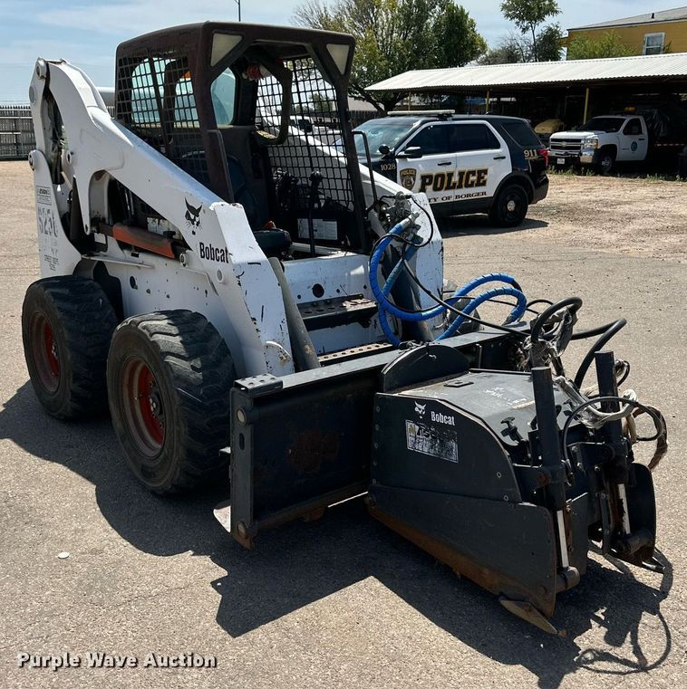 image for item DN4711 2008 Bobcat S250  skid steer loader