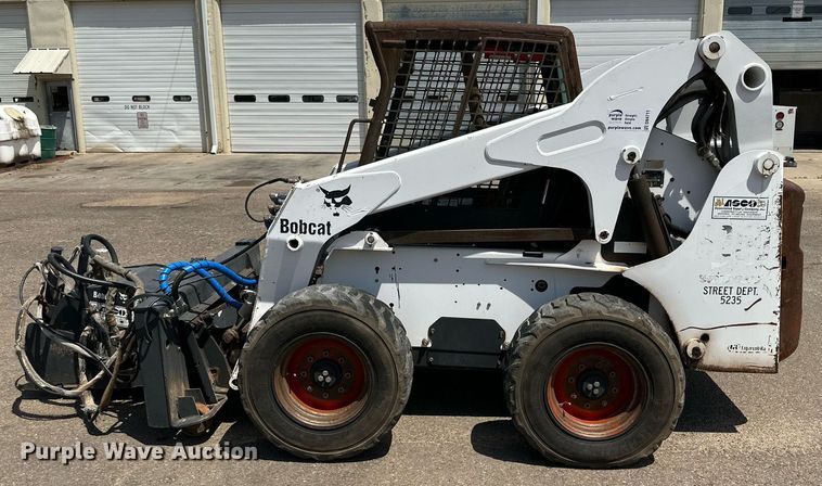 image for item DN4711 2008 Bobcat S250  skid steer loader