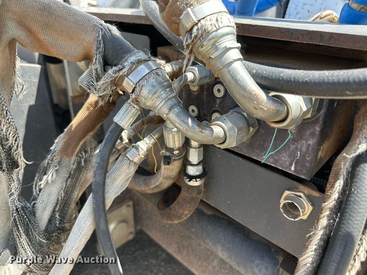 image for item DN4711 2008 Bobcat S250  skid steer loader