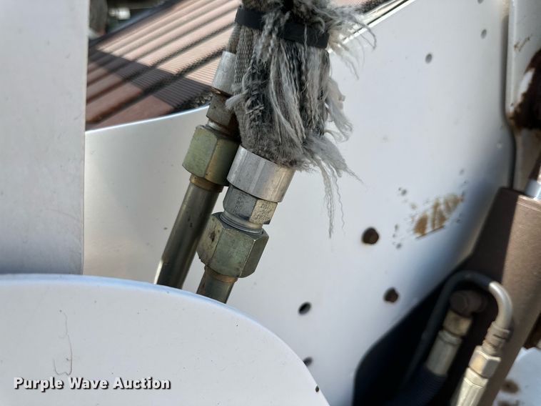 image for item DN4711 2008 Bobcat S250  skid steer loader