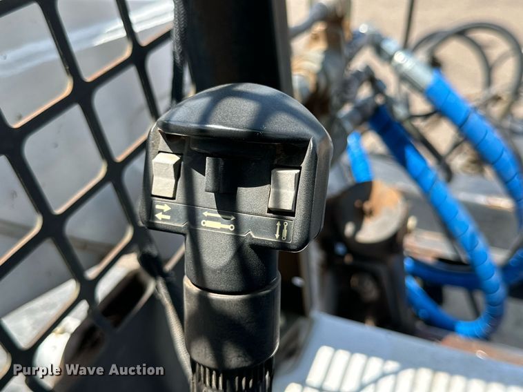 image for item DN4711 2008 Bobcat S250  skid steer loader