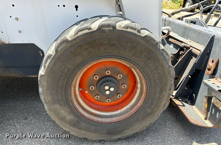 image for item DN4711 2008 Bobcat S250  skid steer loader