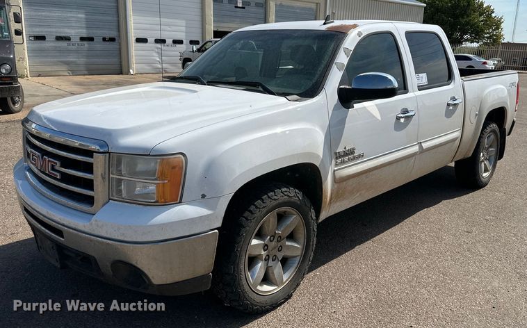 image for item DN4712 2013 GMC Sierra 1500  Crew Cab pickup truck