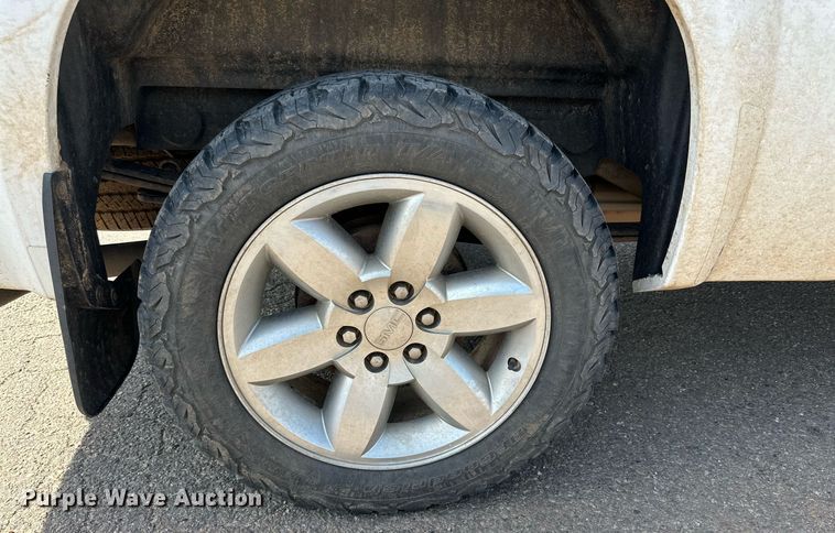 image for item DN4712 2013 GMC Sierra 1500  Crew Cab pickup truck