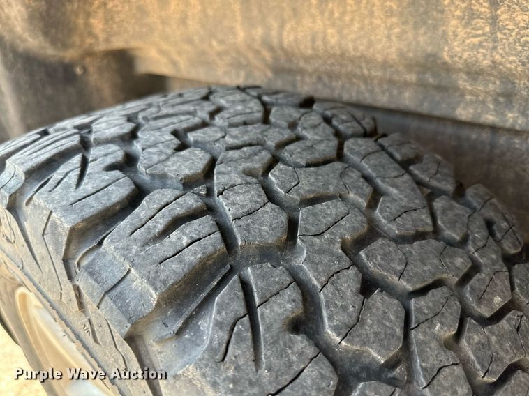 image for item DN4712 2013 GMC Sierra 1500  Crew Cab pickup truck