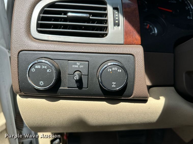 image for item DN4715 2010 Chevrolet Tahoe  SUV