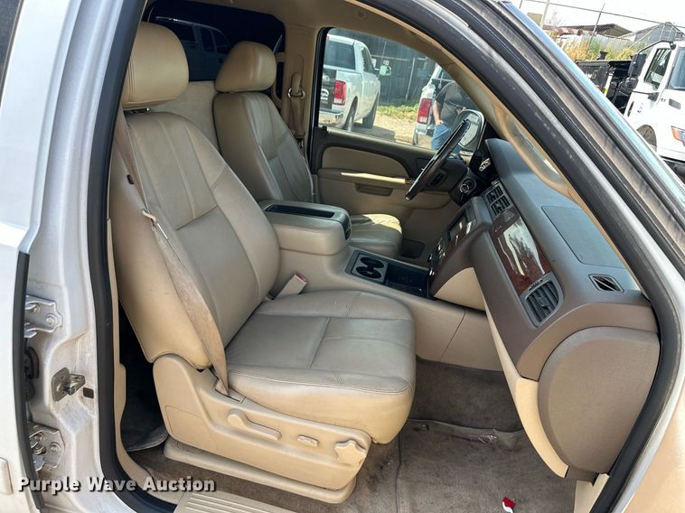 image for item DN4715 2010 Chevrolet Tahoe  SUV