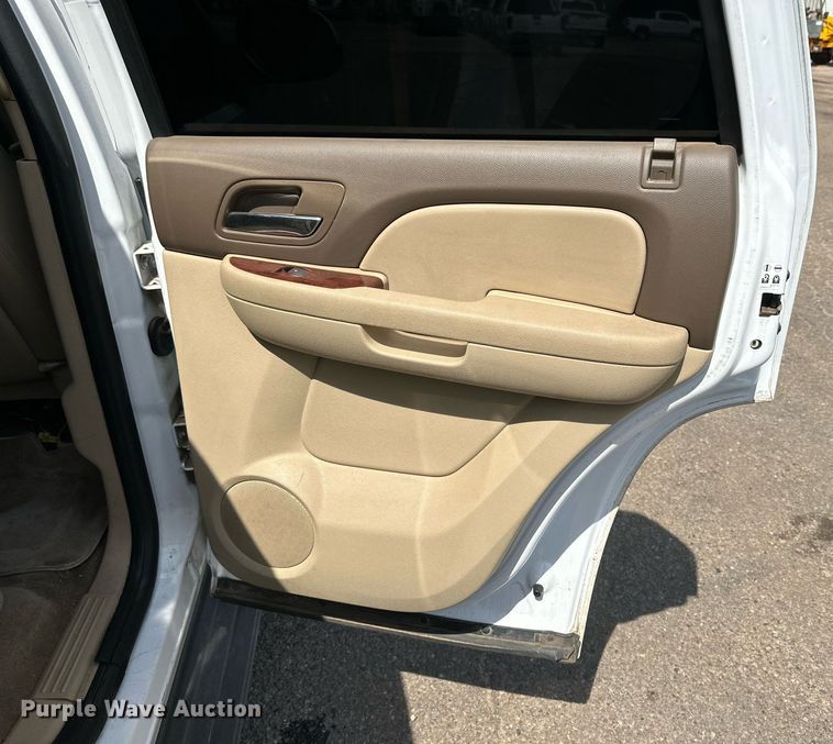 image for item DN4715 2010 Chevrolet Tahoe  SUV