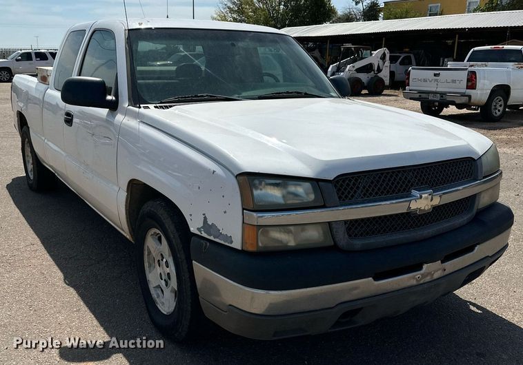 image for item DN4716 2004 Chevrolet Silverado 1500  Ext. Cab pickup truck